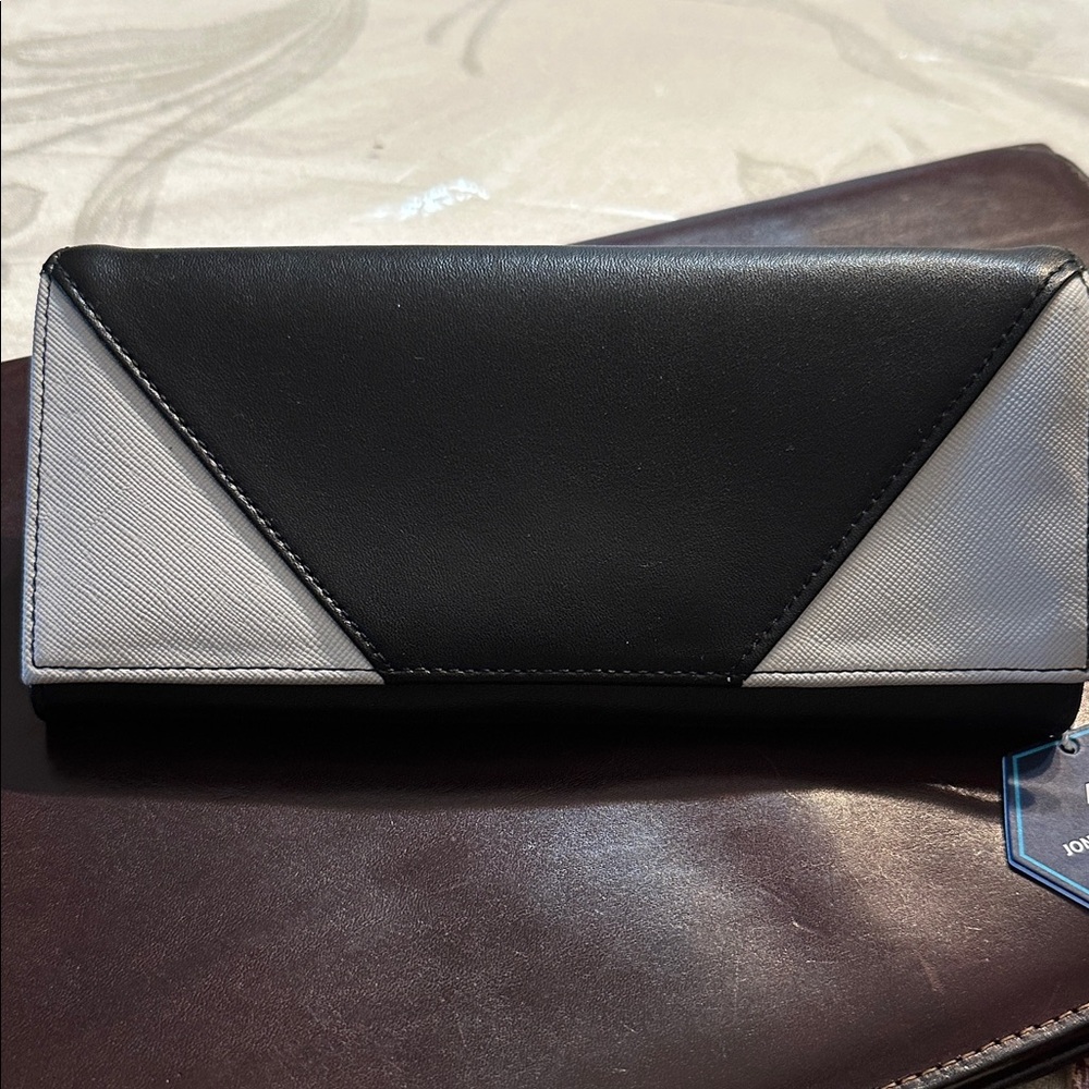 NWT Jonathan Adler Elegant Black and White Women's Clutch/Wallet